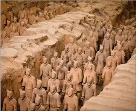  ??  ?? Artwork depicting the Chinese Terracotta Army.