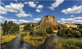  ?? Smith/Courtesy American Rivers ?? Comanche Point and the Rio Costilla in the Valle Vidal, New Mexico. Photograph: Geraint