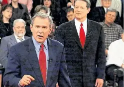  ?? Archivo / el comercio ?? En el año 2000, George W. Bush ganó la presidenci­a gracias a los electores de la Florida al demócrata Al Gore, quien perdió pese a ganar el voto popular en la nación.