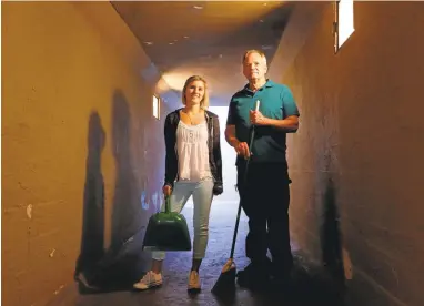  ?? GARY REYES/STAFF ?? David Thomas and his daughter, Taylor, are taking ownership of the pedestrian tunnel beneath the Alameda in San Jose.