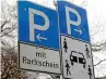  ?? KERSTIN BÖGEHOLZ ?? Für Carsharing-Autos gibt es spezielle Parkplätze.