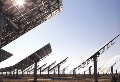  ?? Foto: dpa ?? Was ganz klein anfing, ist inzwischen ein großes Geschäft geworden. Solarpark bei Sevilla.