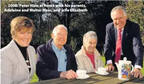  ??  ?? 2008: Peter Hain at home with his parents, Adelaine and Walter Hain, and wife Elizabeth