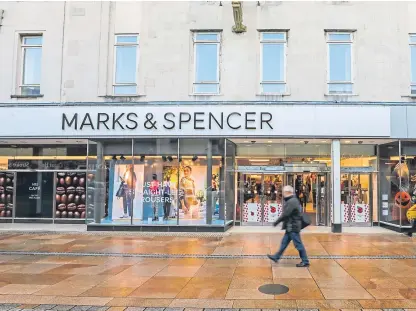  ?? Picture: Steven Brown. ?? Marks and Spencer is to close its store on Kirkcaldy High Street.