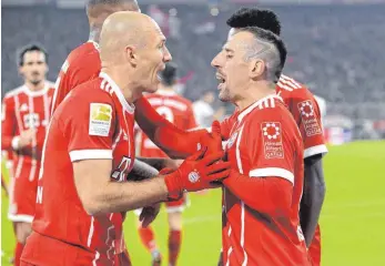  ?? FOTO: DPA ?? Wenn es nach Sky-Experte Didi Hamann geht, sollten die Bayern den Vertrag mit dem Niederländ­er Arjen Robben nicht verlängern. Franck Ribéry aber sollte weiter an der Isar spielen.