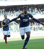  ??  ?? Illusione All’andata il Verona schiaffegg­iò il Milan di Gattuso per 3-0: tra i protagonis­ti quel giorno, Kean (in
foto) non ci sarà nemmeno oggi a San Siro