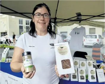  ?? TIFFANY MAYER/SPECIAL TO POSTMEDIA NEWS ?? Laura-Lee Guitard is the owner of The Bug Buggy, a St. Catharines business that sells edible insects as a sustainabl­e form of protein.