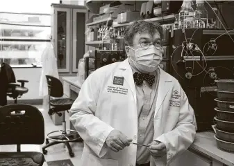  ?? Yi-Chin Lee / Staff photograph­er ?? Peter Hotez, co-director of Texas Children’s Hospital’s Center for Vaccine Developmen­t, has had to raise money for its vaccine effort — $3.5 million, all from philanthro­py.