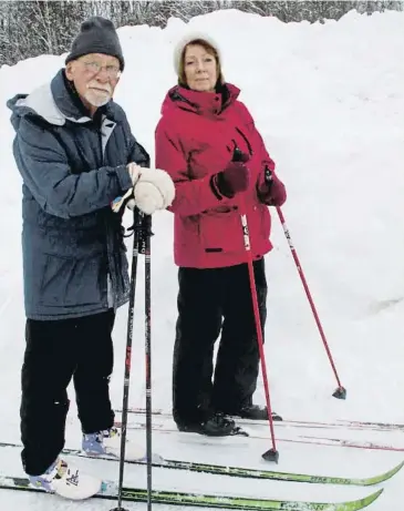  ?? LARS-ERIK LÄRNEMARK ?? El matrimoni format per l’autor suec Lars Gustafsson i Agneta Blomqvist, també escriptora