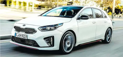  ??  ?? Kia Ceed GT: Sportliche Schrägheck­Limousine mit ausgesproc­hen agilem Handling, guter Materialqu­alität und üppiger Garantie