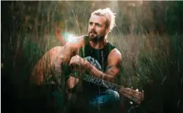  ?? FOTO: PRESSEFOTO ?? Xavier Rudd fra Australia trekker publikum fra utlandet til Ravnedalen på lørdag.