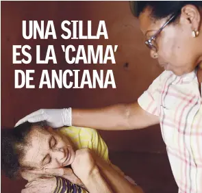  ?? JORGE CRUZ/LISTÍN DIARIO ?? DRAMA. La difícil situación de la señora, a quien todos conocen solo por su apellido, Rivera, fue descrita a LISTÍN DIARIO por la presidenta de la Junta de Vecinos del sector Los Ríos, Yolanda Morillo, quien ayuda a la dama que ha sido abandonada a su suerte por sus familiares.