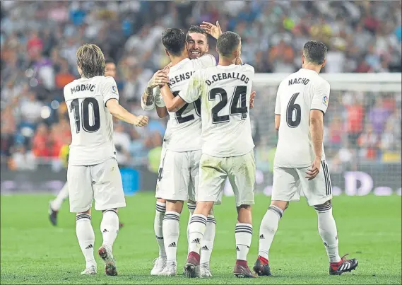  ?? FOTO: SIRVENT ?? El Real Madrid ganó sufriendo al Espanyol gracias a un tanto de Marco Asensio en el que el VAR corrigió la decisión de Mateu Lahoz que lo había anulado por fuera de juego