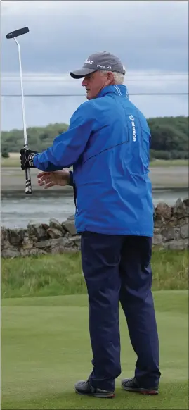  ??  ?? Sandy Lyle at this year’s Scottish Senior Open at Craigielaw and, inset, receiving his PGA Scotland award.