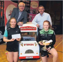  ??  ?? Ice cool: Runner-up Mia O’Rahilly-Egan (left) and Women’s champion Sophie Earley (Ormeau, Belfast) receive their awards from Alderman Allen Ewart (LCCC) and Jimmy Robinson