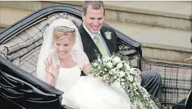  ?? SANG TAN
THE ASSOCIATED PRESS ?? Canadian Autumn Kelly wed Peter Phillips, the eldest grandson of Queen Elizabeth II, in May 2008.