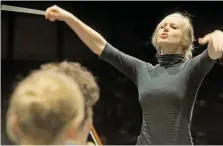  ?? BILD: SN/LUCERNE FESTIVAL/GEORG ANDERHUB ?? Startberei­t: Giedrė Šlekytė nimmt an dem von Nestlé gesponsert­en Dirigenten­wettbewerb teil.
