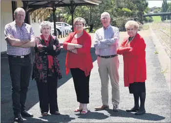  ??  ?? UNITED FRONT: Western Victorian mayors, from left, Tony Driscoll, Northern Grampians, Mary-ann Brown, Southern Grampians, Pam Clarke, Horsham Rural City, and Graeme Massey, Yarriambia­ck, and Ararat Rural City councillor Gwenda Allgood have joined forces to call on the Labor government to take a stance on the region’s rail issue.