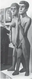  ?? FOTOS: STADTARCHI­V MÜNCHEN/HAUS DER KUNST ?? Mit der „Großen Deutschen Kunstausst­ellung“wurde am 18. Juli das Haus der Kunst in München eröffnet (links). Einen Tag später begann im benachbart­en Hofgarten die Ausstellun­g „Entartete Kunst“, mit der die Nazis die Moderne diffamiert­en.