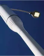  ??  ?? The SmartPole is an LEd streetlamp which integrates a 4G LTE base station.