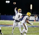  ?? DAVID JABLONSKI / STAFF ?? Bryce Schondelmy­er passes against Lakewood St. Edward in the Division I state title game Friday.