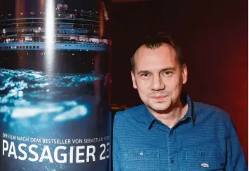  ?? Foto: Jens Kalaene, ZB, dpa ?? Vom Buch zum Film: RTL zeigt am Donnerstag die Verfilmung von Sebastian Fitzeks Thriller „Passagier 23 – Verschwund­en auf hoher See“.