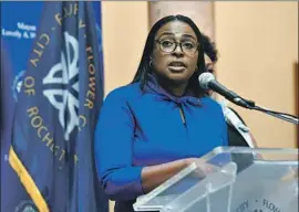  ?? Adrian Kraus Associated Press ?? MAYOR LOVELY WARREN said a review of the death of Daniel Prude, a Black man, shows there is a “pervasive problem in the Rochester Police Department.”