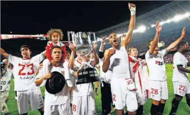  ??  ?? TÍTULO SEVILLISTA. El Sevilla ganó su última Copa en 2010, al vencer al Atlético por 2-0 en el Camp Nou.
