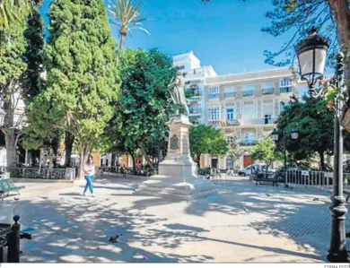  ?? FIRMA FOTO ?? Plaz de Candelaria de Cádiz.