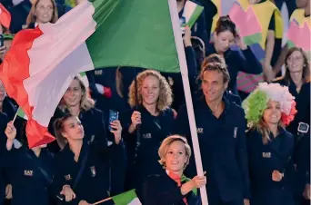  ?? ANSA ?? La bandiera Tra le possibili sanzioni del Cio c’è la partecipaz­ione dell’Italia ai Giochi senza inno e bandiera