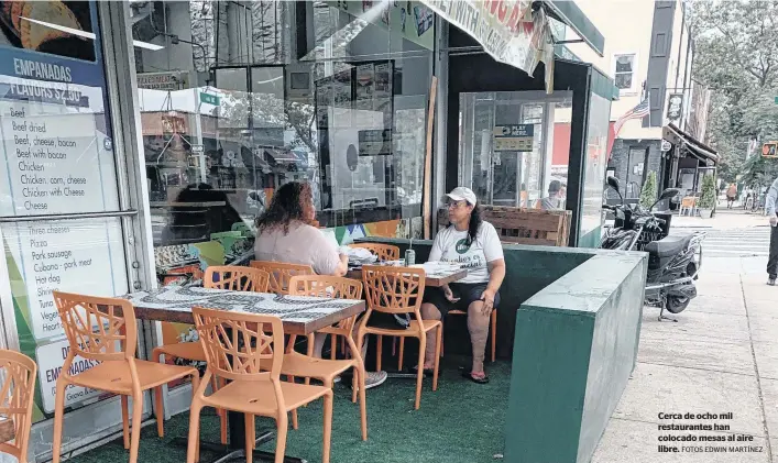  ?? FOTOS EDWIN MARTÍNEZ ?? Cerca de ocho mil restaurant­es han colocado mesas al aire libre.