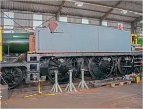  ?? ?? GWR large prairie no. 4150 on its wheels again inside Bridgnorth shed on February 2. JOHN TITLOW