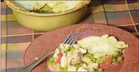  ?? CONTRIBUTE­D BY LINDA GASSENHEIM­ER/TNS ?? Turkey Pot Pie is a great way to use leftovers from Thanksgivi­ng.