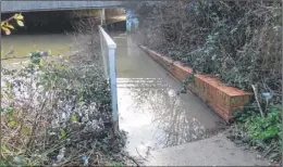 ?? Picture: Ted Prangnell ?? The walkway under the M20 near Ashford Rugby Club in Kennington