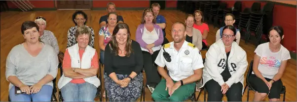  ??  ?? Oulart-The Ballagh CFR Group pictured at training with Fergal Gallagher (HSE Nat. Ambulance Service) in Oulart Community Centre