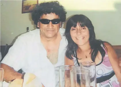  ??  ?? Juntos. Héctor Barraza (52) junto a su ex, Estela del Valle Figueroa, condenada a perpetua por el crimen.