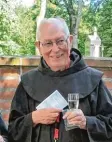  ?? Foto: Anita Lauter ?? Vor zwei Jahren war Pater Dagobert das letzte Mal in Obermeitin­gen zu Besuch gewesen.