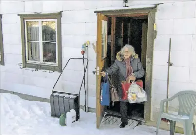  ?? Foto: YLe ?? Finland ligger eFter. Beryl Grönqvist har 17 kilometer till närmaste insamlings­punkt för plast.