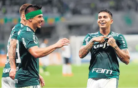  ?? JF DIORIO / ESTADÃO ?? Melhor em campo. O atacante Dudu celebra o seu gol na vitória do Palmeiras em cima do América-MG, no Allianz Parque