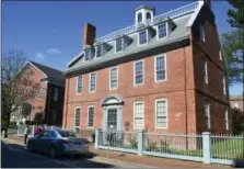  ?? MICHAEL CASEY — THE ASSOCIATED PRESS ?? This photo taken in Portsmouth, N.H., shows the Macphaedri­s-Warner House which was home to at least eight slaves in the 1700s, including John Jack who would later offer shelter to Ona Judge, a George Washington family slave who escaped to New Hampshire.