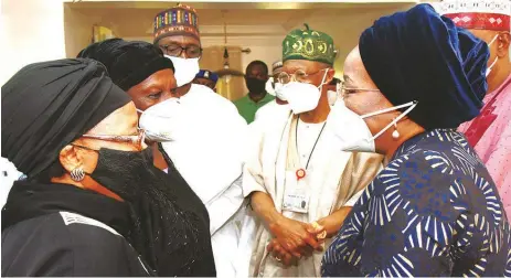  ?? PHOTO: PHILIP OJISUA ?? Former Chief Judge of Edo State/ sister to the late Prince Tony Momoh, Justice Constance Momoh ( left); wife of the deceased, Jane Momoh; Chairman, APC Caretaker Committee/ Governor of Yobe State, Mai Mala Buni; Minister of Informatio­n and Culture, Alhaji Lai Mohammed and Minister of State for Environmen­t, Sharon Ikeazor during the Federal Government delegation to condole with the family of Momoh in Abuja… yesterday.