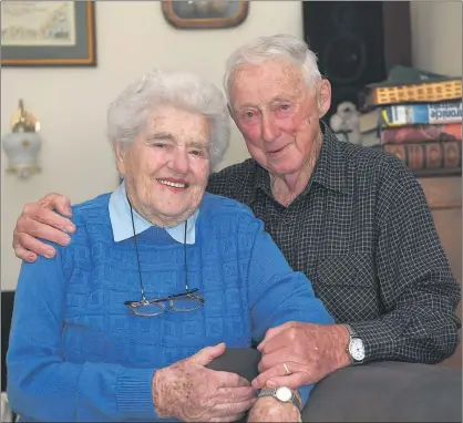  ?? Picture: PAUL CARRACHER ?? PLATINUM ANNIVERSAR­Y: Doris and Hugh Mcdonald will celebrate 70 years of marriage on Tuesday.