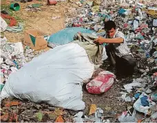  ?? Foto: Profimedia.cz ?? Velký úklid Uklízeči sesbírají 50 tun odpadků denně.