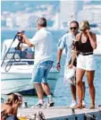  ?? Foto: E Press Photo, imago ?? 22. August 1997: Wenige Tage vor ih rem Tod machen Diana und Dodi Al Fay ed Urlaub.