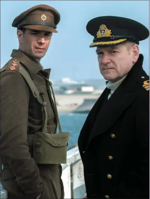  ??  ?? James D’Arcy as Colonel Winnant and Kenneth Branagh as Commander Bolton in Dunkirk.