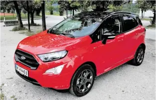  ?? BILD: SN/MICHAEL UNVERDORBE­N ?? Der neue Ford EcoSport tritt nach sorgfältig­er Überarbeit­ung hochwertig­er auf als sein Vorgänger aus dem Jahr 2014.