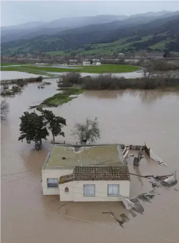  ?? ?? ► El 2023 en sólo en 72 horas, la Región del Maule acumuló más de 500 milímetros de agua.