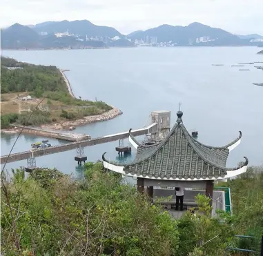  ??  ?? Above left: A pavilion on Lamma Island.