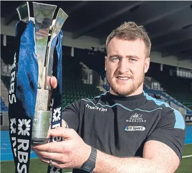  ?? Picture: SNS. ?? Stuart Hogg was presented with the RBS 6 Nations Player of the Championsh­ip award yesterday following a string of impressive performanc­es during the championsh­ip.