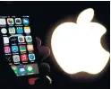  ?? PHILIPPE HUGUEN/AFP ?? Once fixed, iPhones will no longer be vulnerable to intrusion via the Lightning port used both to transfer data and to charge iPhones.